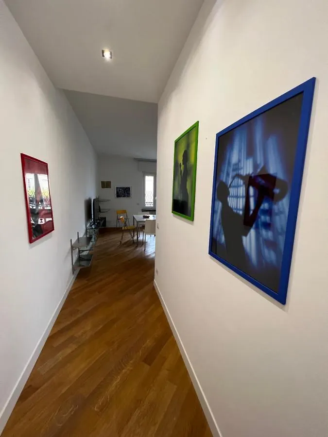 Apartment Suite Lotus Senna Milan
